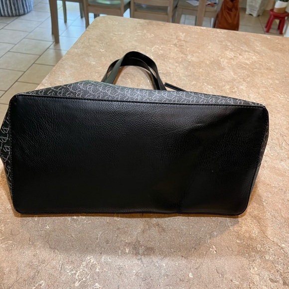 Elliott Lucca Tote - Picture 5 of 6